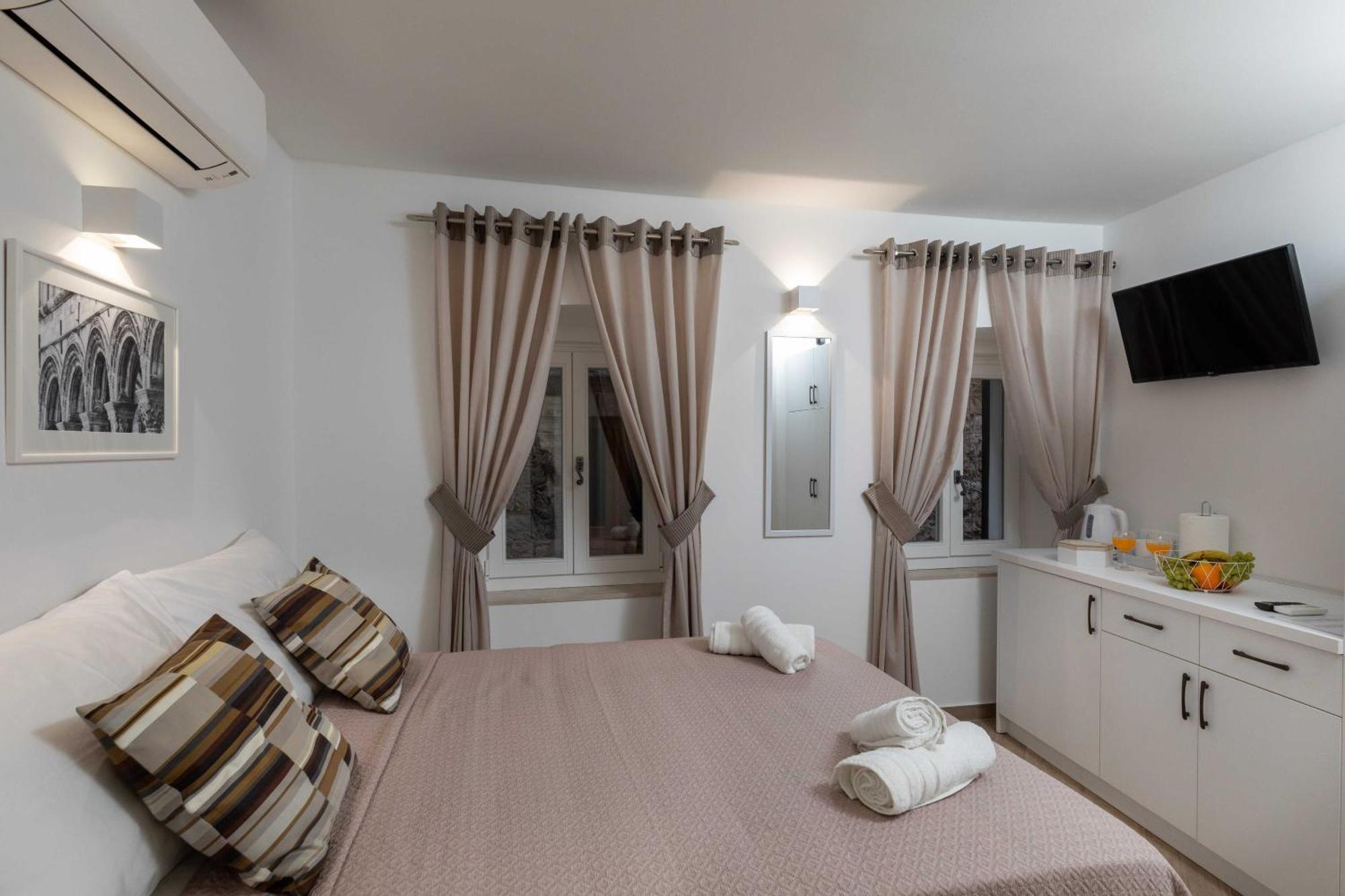 Palmotta Old Town House Holiday home *